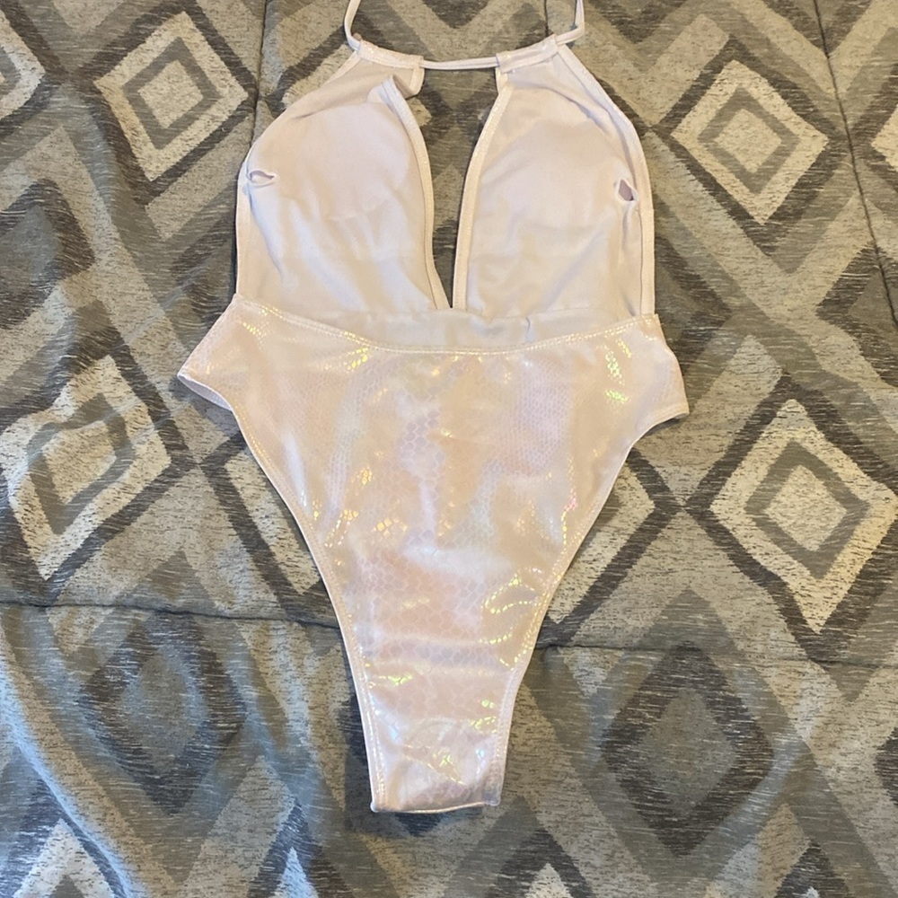 NWOT white fluorescent mermaid style halter one piece bathing suit - Picture 4 of 6